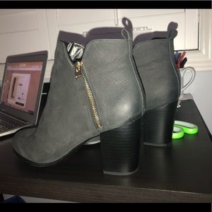 BRAND NEW ALDO BOOTIES!!